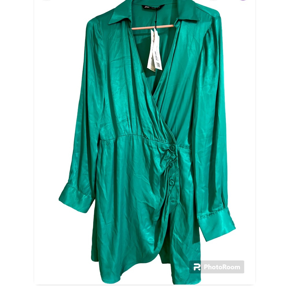 Zara dress 💚